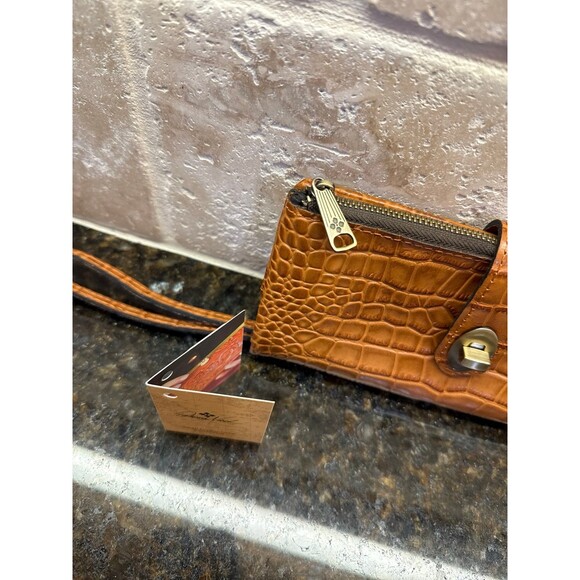 Patricia Nash Annesley Croc Embossed Leather Clutch Wristlet Wallet Cognac NWT - Picture 2 of 10